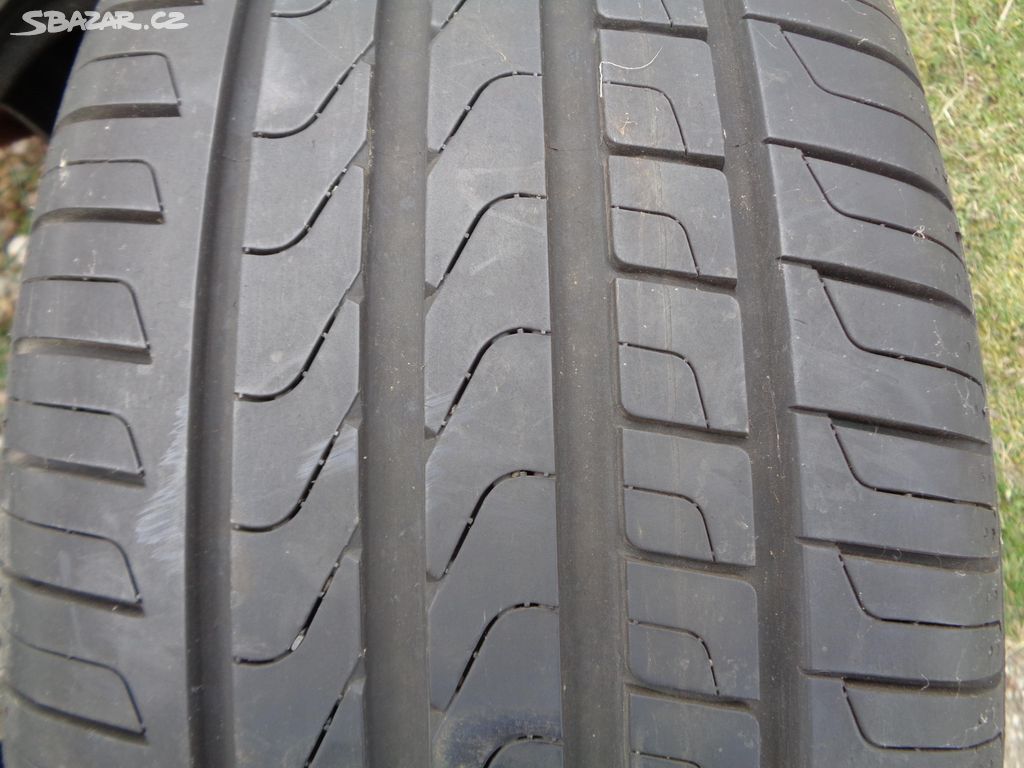 235 45 18 PIRELLI 235 45 r18 zánovní letní