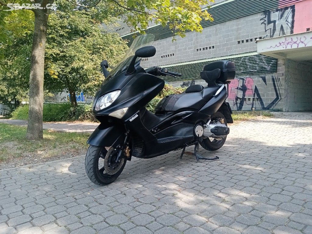 Yamaha T-max 500, 29 kw, 500 cm3. Nová STK.