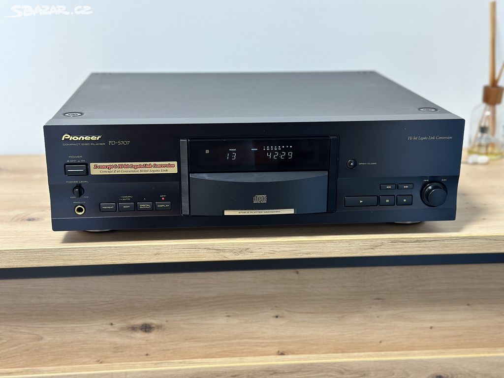 PIONEER PD-S707 KVALITNÍ CD PŘEHRÁVAČ !!