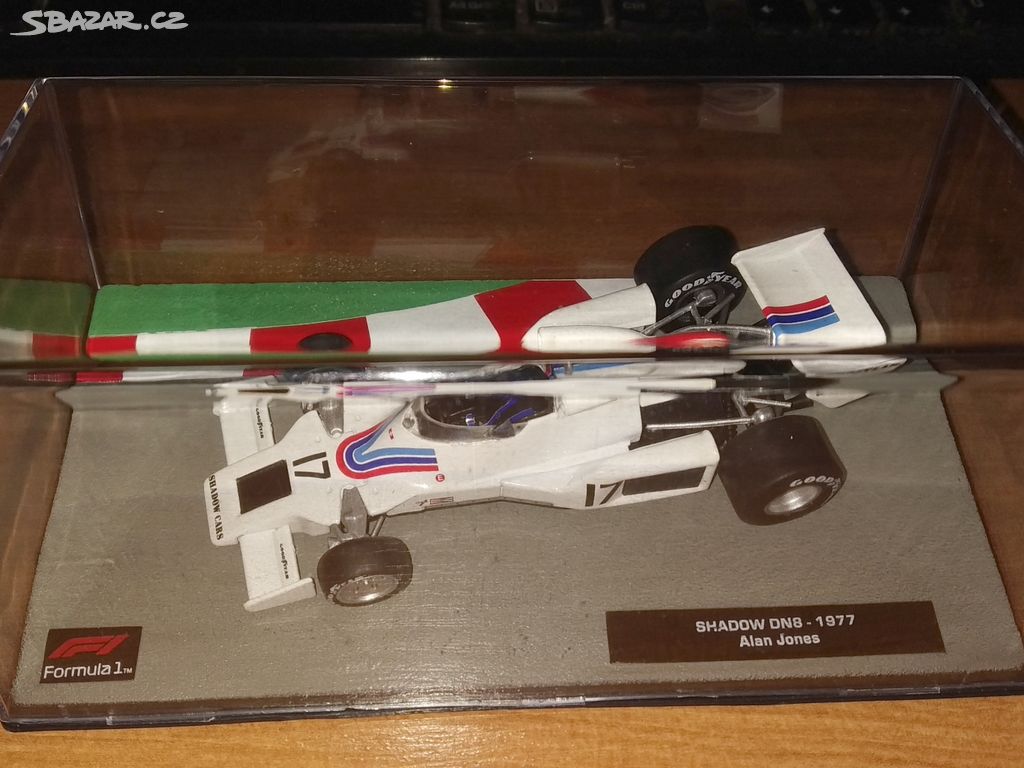 F1 Shadow DN8 #17 Alan Jones 1977 IXO 1:43 - VADA!