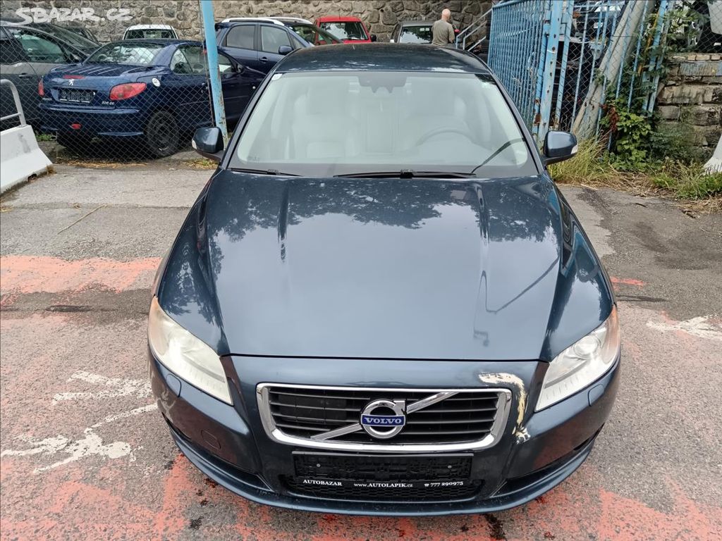 Volvo S80, 2,4 D5 Kinetic AWD