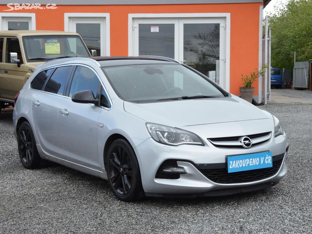 Opel Astra, 2.0 BiTurbo 143kW / ČR / XENON