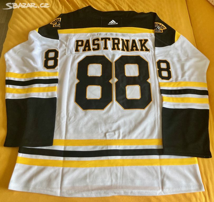 Hokejovy dres boston bruins david pastrnak 88 bílý