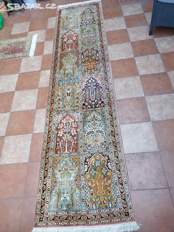 Perský koberec orig 330 x 76 cm Top