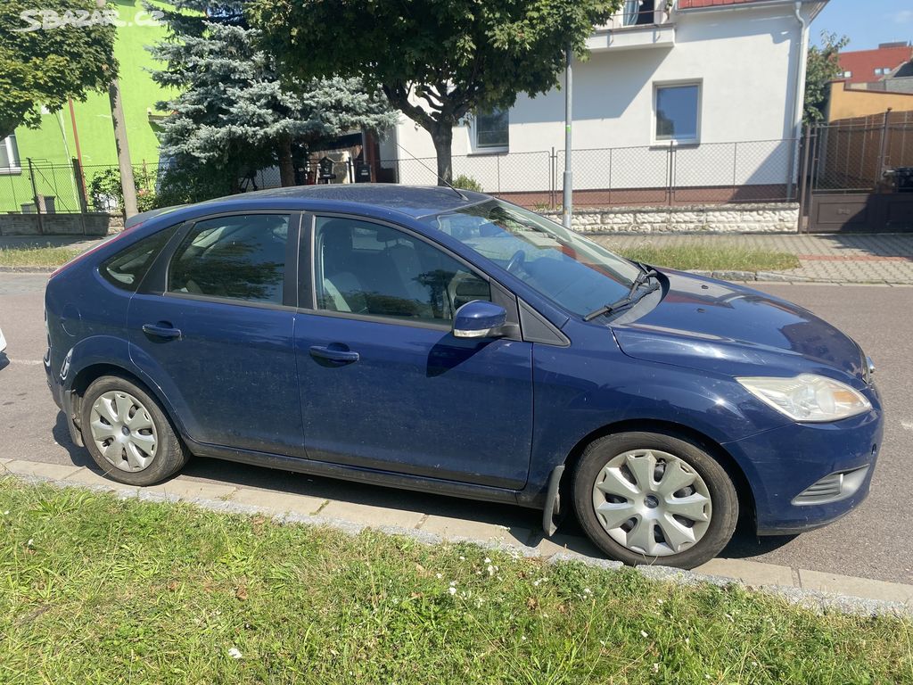 Ford Focus 1.6 benzín