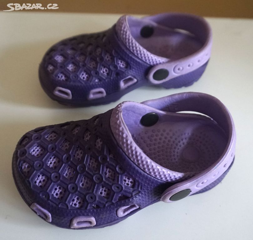 Dětské fialové sandále vel.23 (uvedeno C24)