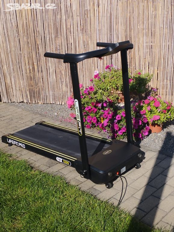 Běžecký pás- Lifefit TM1200