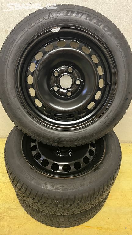 Zimní pneu s disky 5x112 a poklicemi R16 205/55