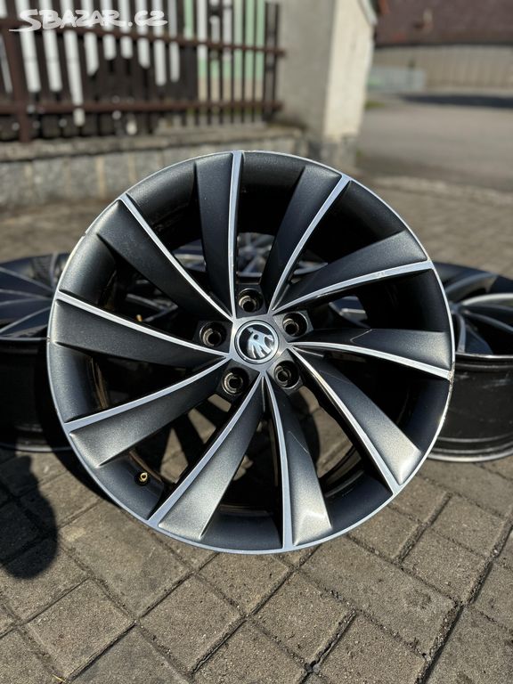 ORIGINÁL Alu Škoda PEGASUS 5x112, R18