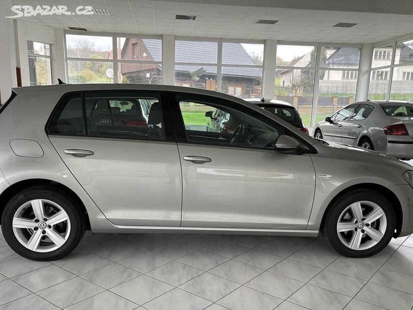 Volkswagen Golf 7 1.4TGi // 2016 // DSG