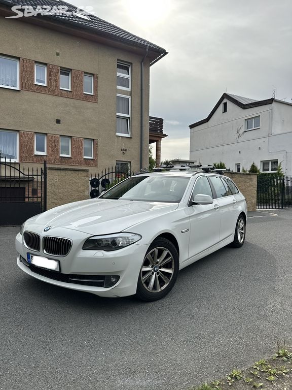 BMW 520d Touring 2011