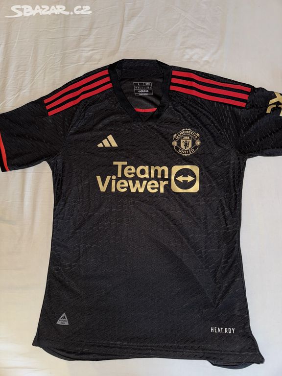 Dres Manchester United