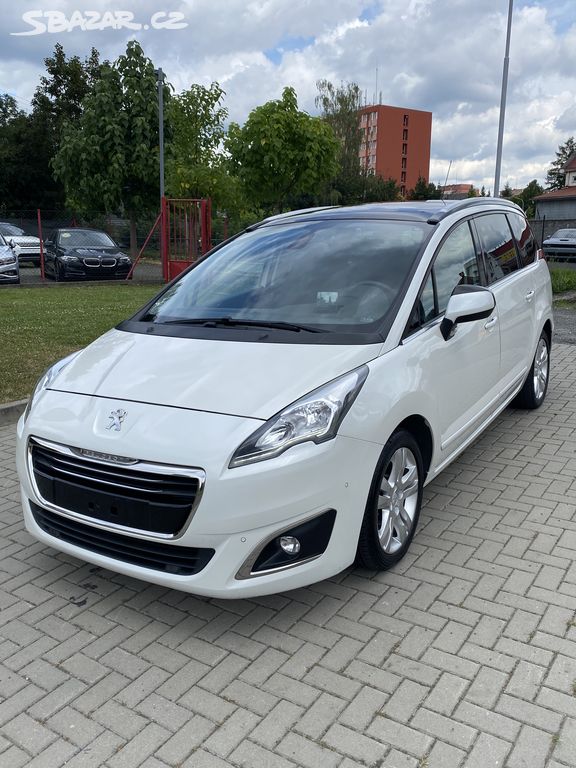 Peugeot 5008 2.0HDI 110kw, 2014, 2x LCD, panorama