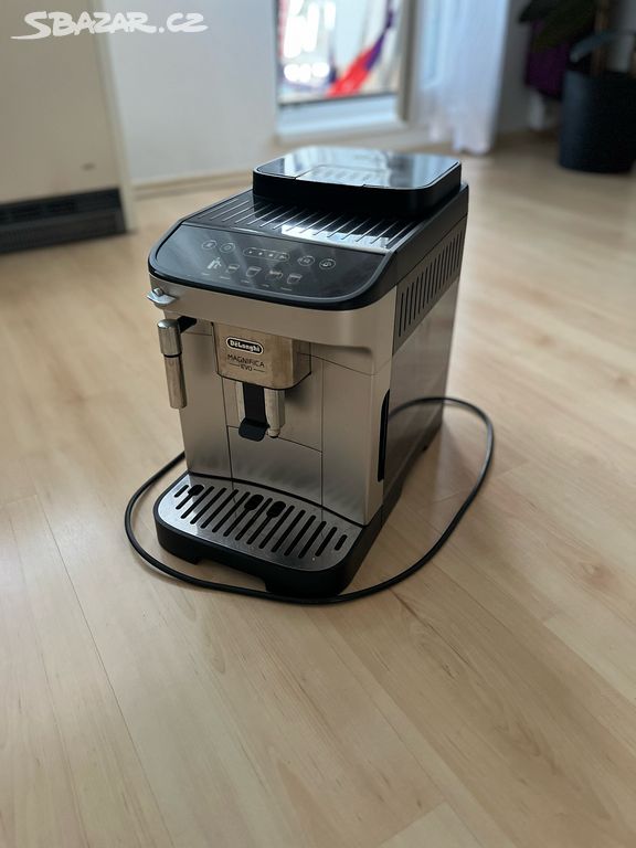 Kávovar DeLonghi Evo ECAM 290.31.SB