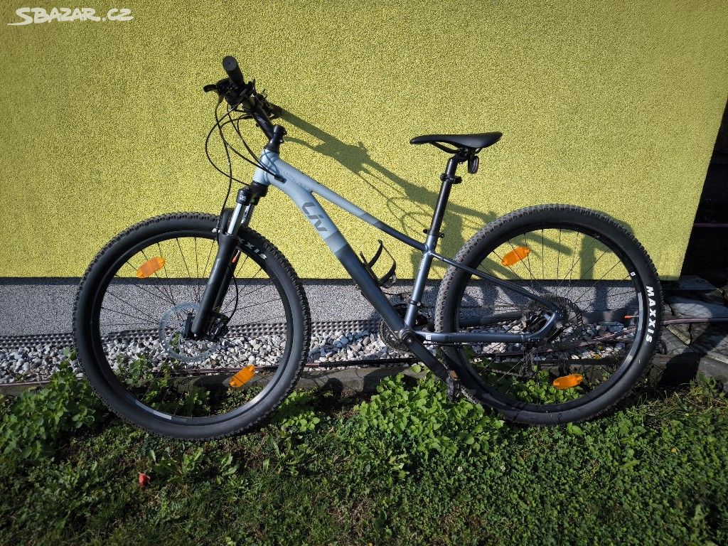 Horské kolo GIANT junior 27,5, rám xs