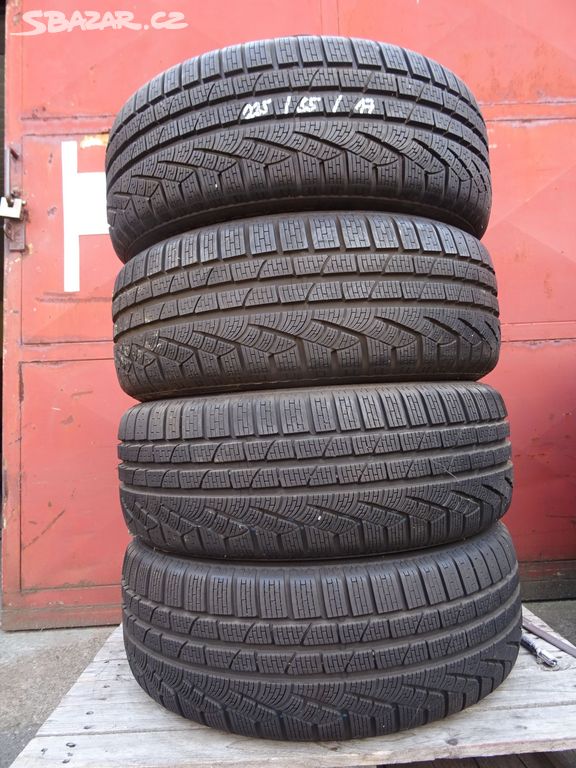 Zimní pneu Pirelli Sottozero, 225/55/17, 4 ks, 8,5