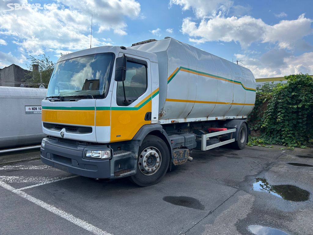 RENAULT PREMIUM D300