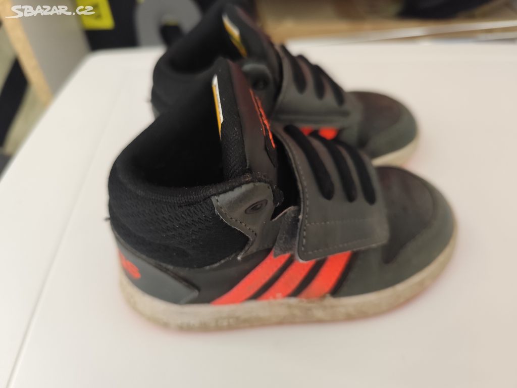 podzimni kotnikove adidas 25