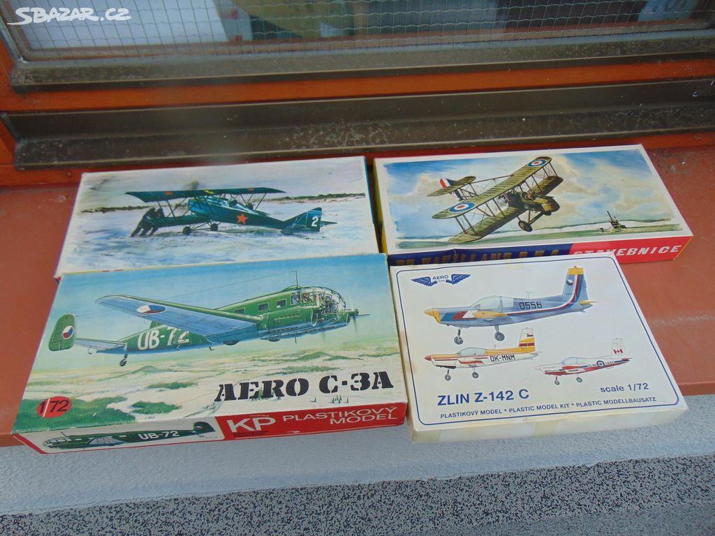 Soubor 7 kusů modelů 1/72 Vše viz fota