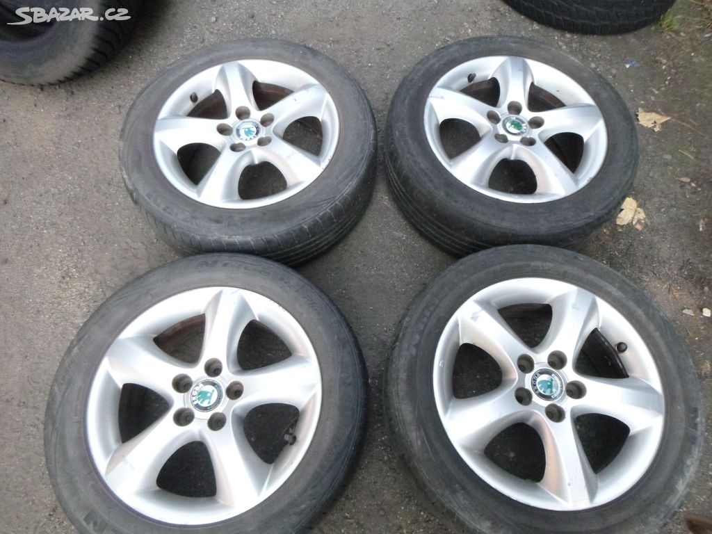 4x originální alu disk škoda letní pneu 195/55 r15