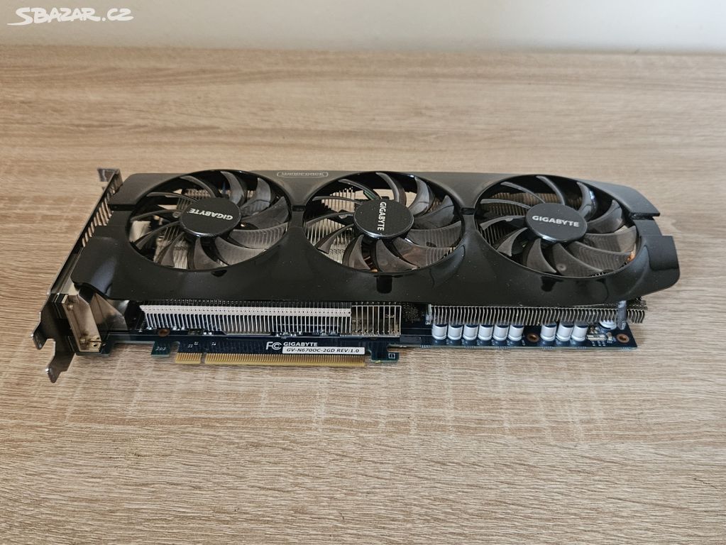 GIGABYTE GTX 670 Ultra Durable OC 2 GB