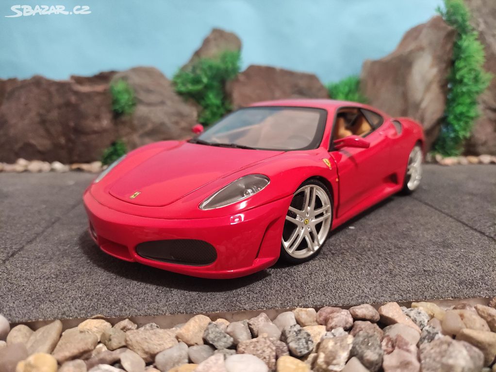 Prodám model 1:18 Ferrari F430