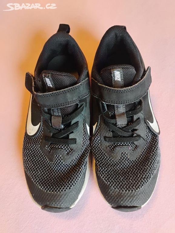 Černé tenisky Nike, vel. 32, 20cm