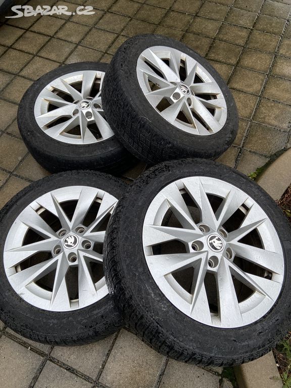 Alu kola 205/55 R17 zimní Rotare škoda octavia 4