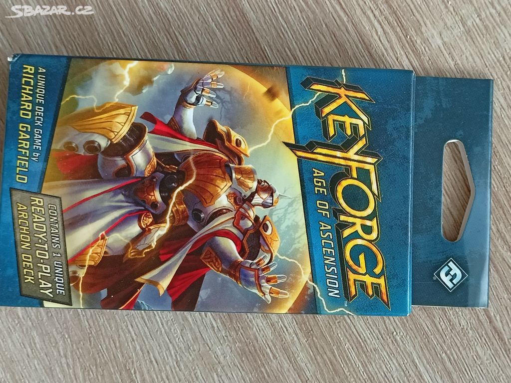 Keyforge karetní hra