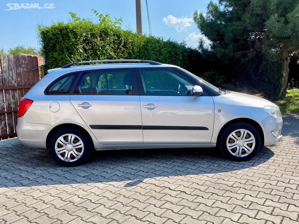 Škoda Fabia 1,6 TDI CR 55kW Active Combi / 2012 - fotka 6