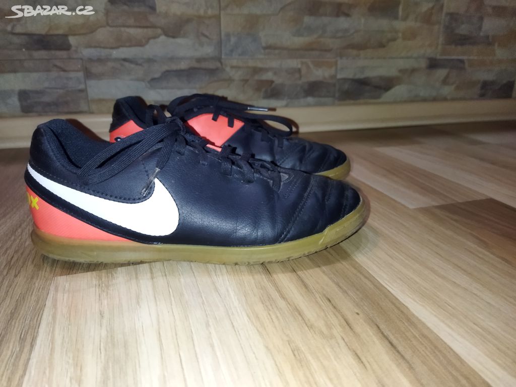 tenisky 36,5 Nike