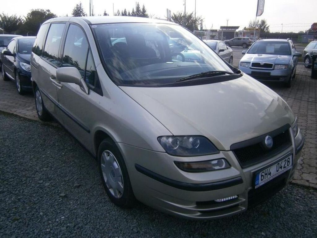 Fiat Ulysse 2.0JTD 7 míst nafta manuální