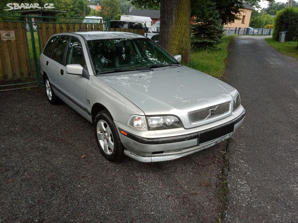 Volvo V40 1,9 TD