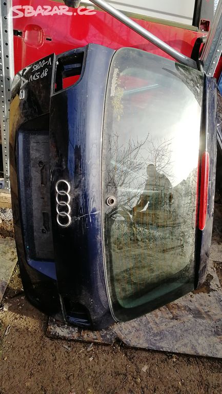 AUDI A3, 8P, 5DV , VÍKO KUFRU ,5 DVEŘE