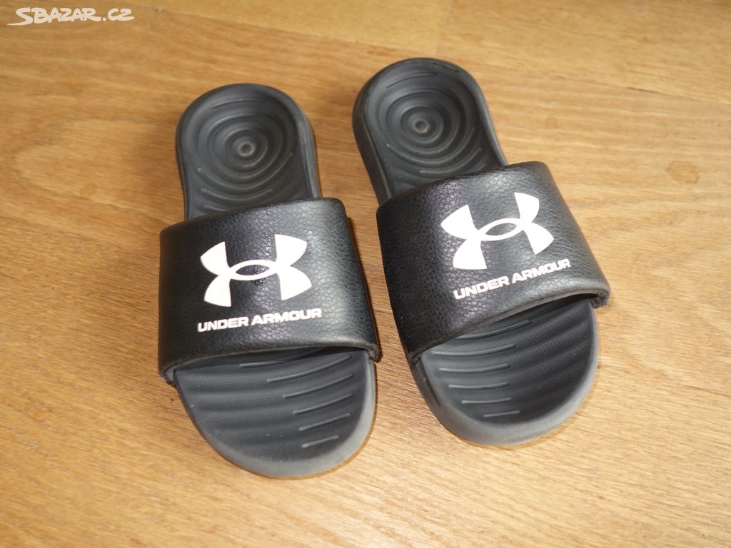 Dětské pantofle Under Armour vel. 32 (20 cm)