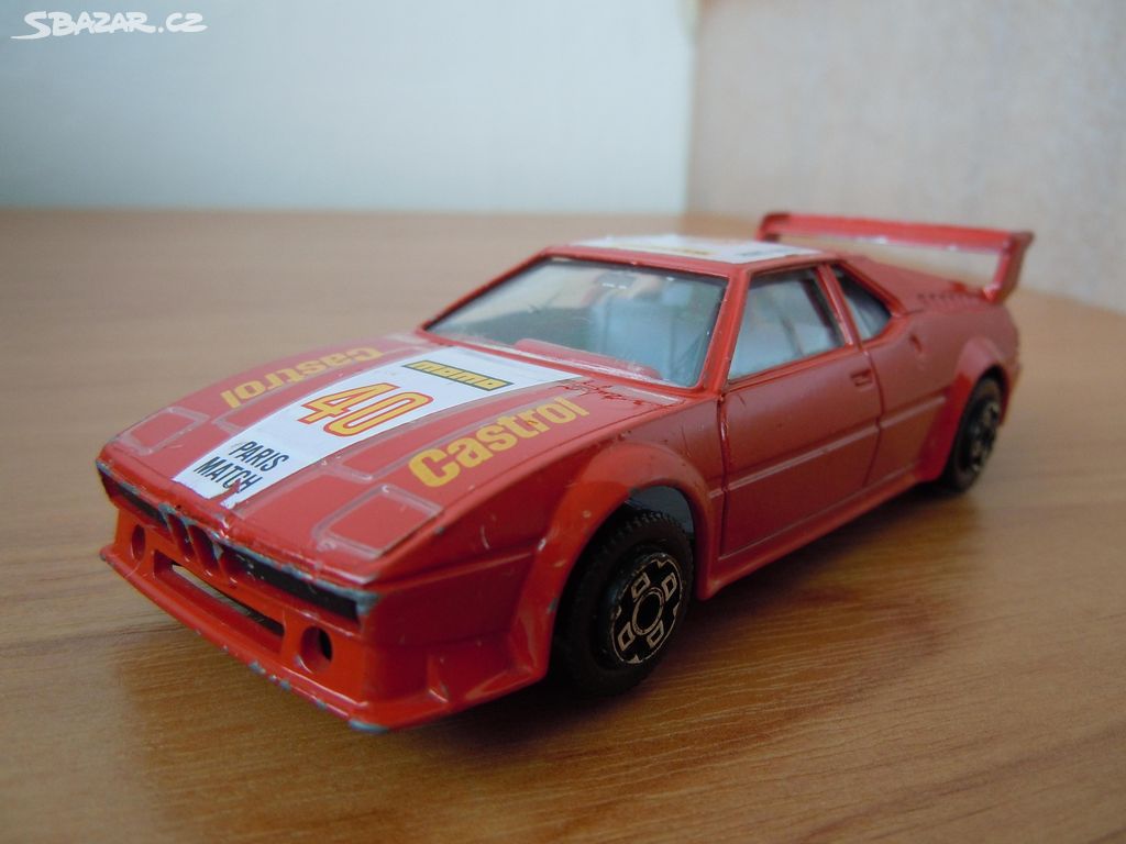 model BMW M 1 , Bburago , BMW M 1 , autíčko .