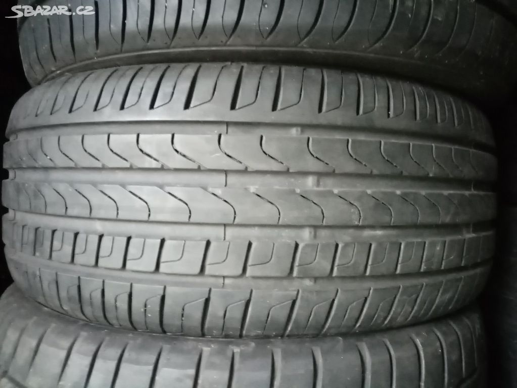 2 LETNÍ PIRELLI 245/40 R19 - PĚKNÉ