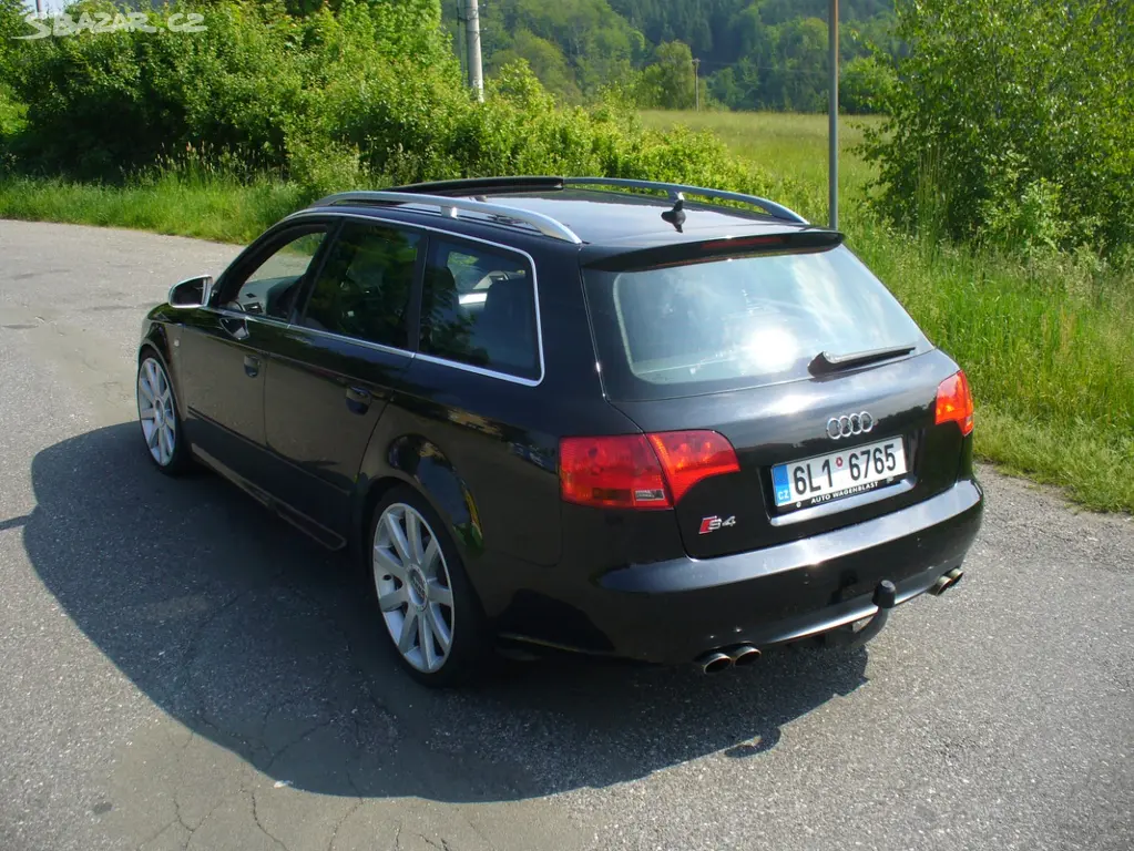 AUDI S4 B7 4.2 V8 253KW-MANUAL - fotka 5