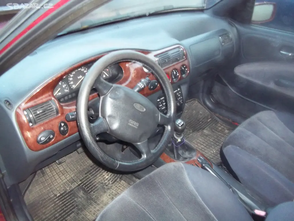 Ford Escort Combi Ghia 1.8TDi, i na ND - fotka 4