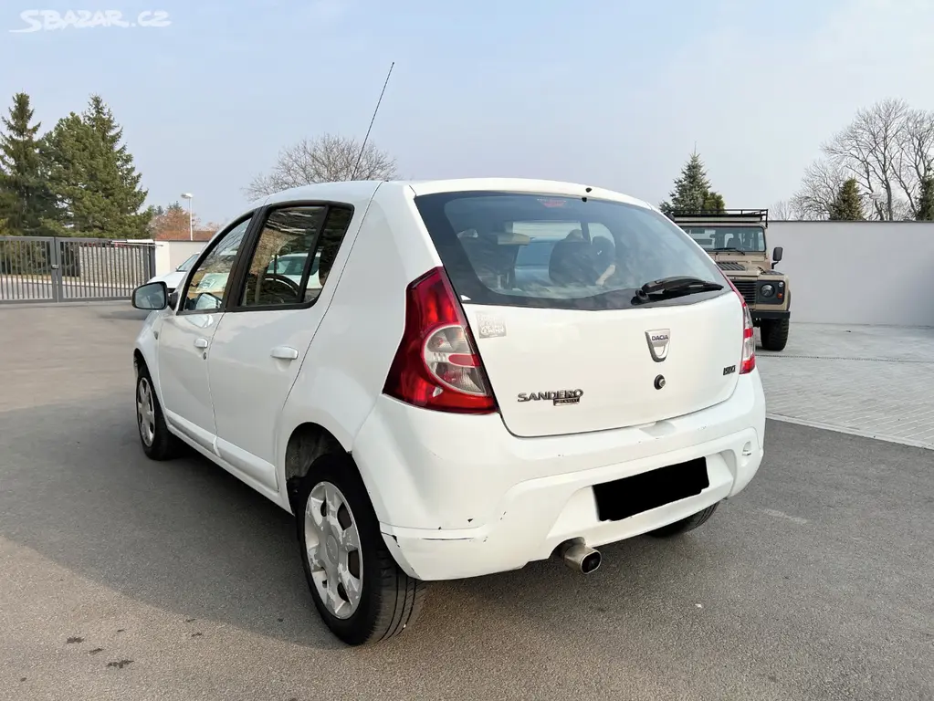 Dacia Sandero 1.5 DCi 63 kW - fotka 3