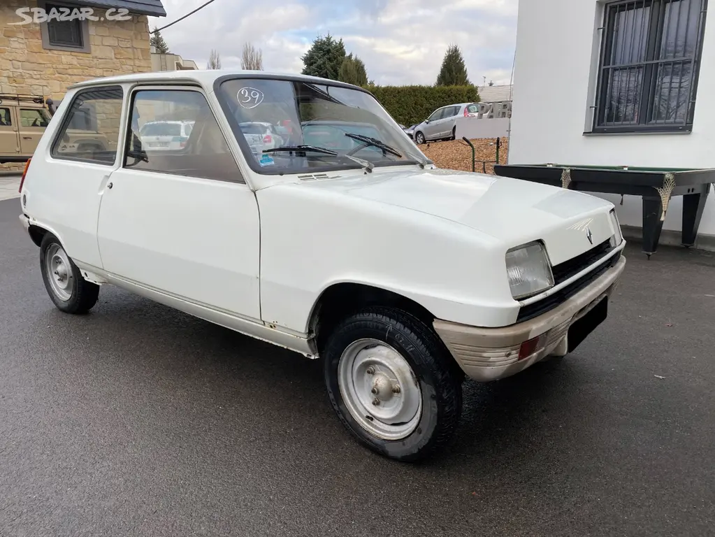 Renault R5L