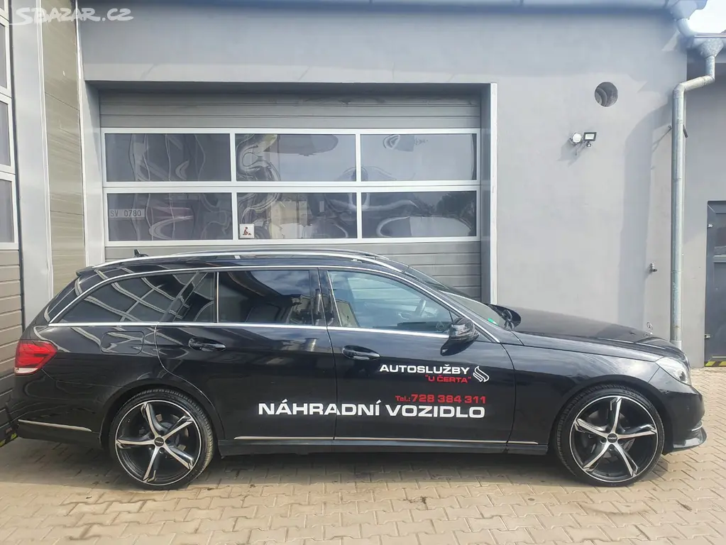 Mercedes-Benz Třídy E 220 Full led 4matic Panorama - fotka 5
