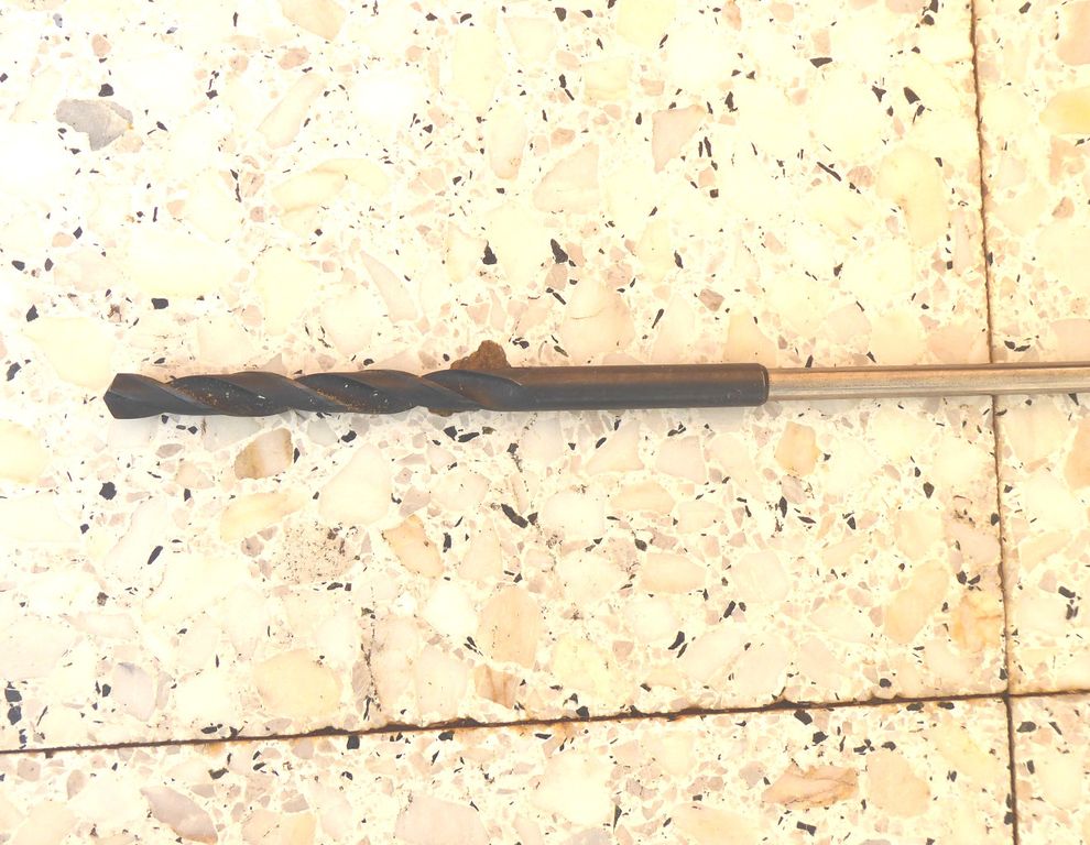 A541_ Vrták do kovu, spirálový, 8 mm / 40 cm