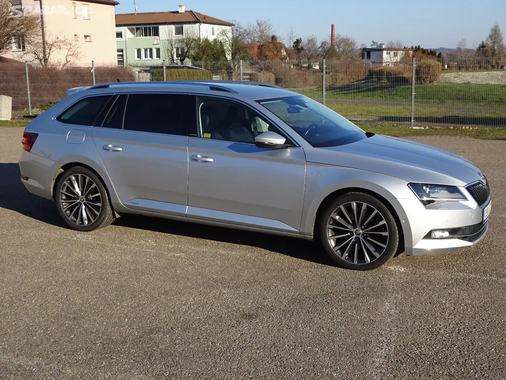 Škoda Superb 2.0 TDI L&K Combi 4x4 r.v.2017 2.Maj. - fotka 2