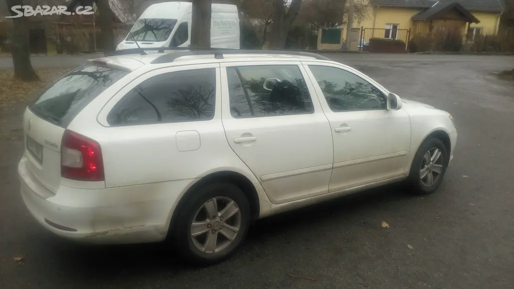 Škoda Octavia Combi II Elegance-Plus Původ-CZ-TOP - fotka 4