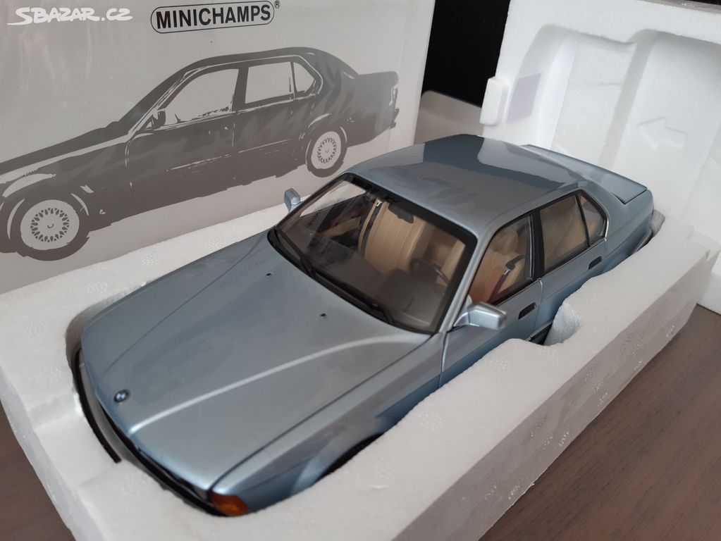 BMW (E32) 730i 1:18 Minichamps