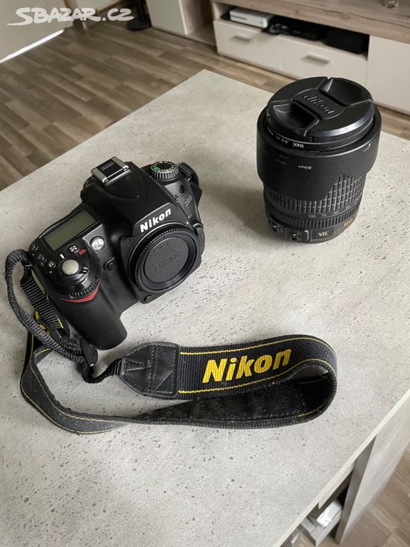 Nikon D90 + objektiv AF-S DX 18-105mm