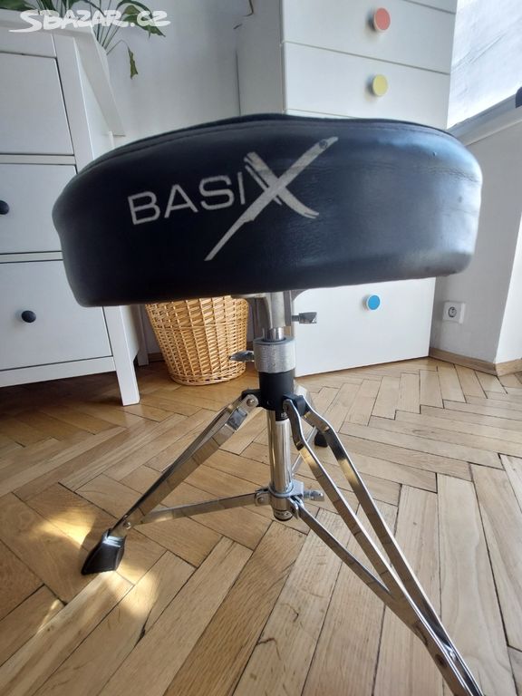 Bubenická stolička Basix
