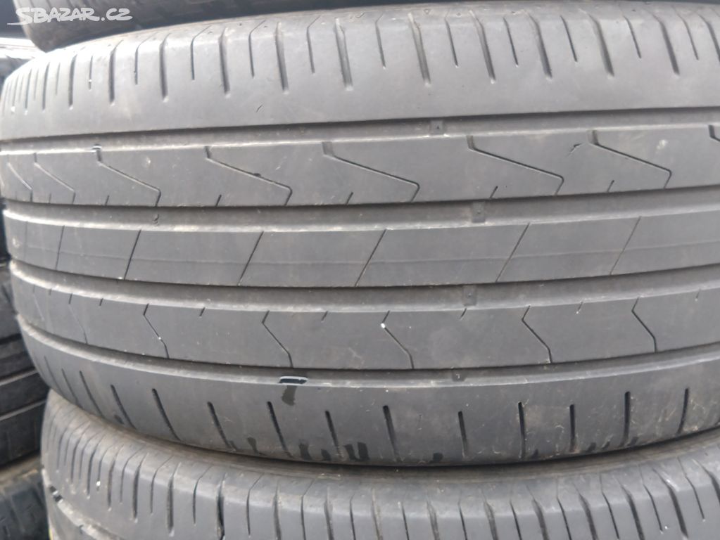 4 letní pneu 235 55 17 HANKOOK vzorek 60%