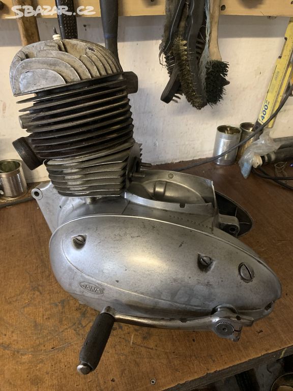 Motor jawa 250/353 kyvacka, dobra komprese, řadí